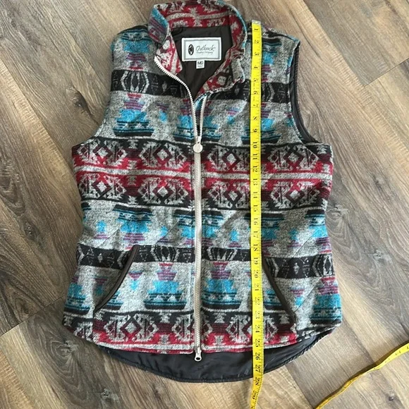 Outback trading company western Aztec style vest size medium with pockets - Picture 6 of 14